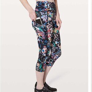 Lululemon Fast & Free‎ Crop II size 6 Color Crush Multi W6AKIS